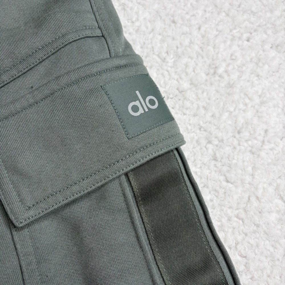 Alo Yoga Mens North Star Cargo Sweatpants Olive Green Joggers Size L - Picture 2 of 7
